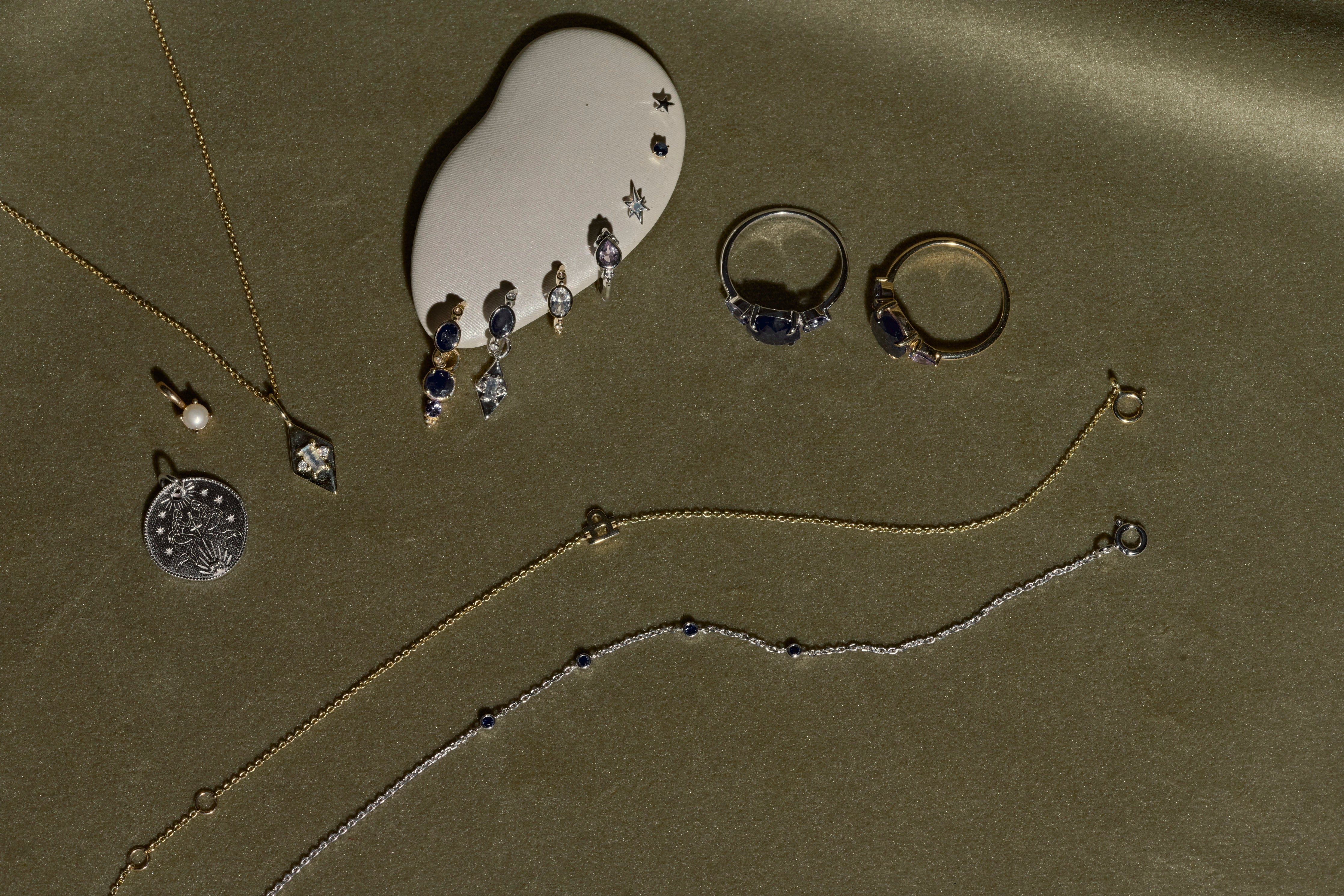 Zohreh Single Drop Earrings main image 1
