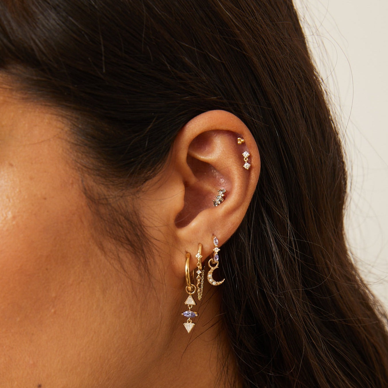 Medium Hoop Earring 9K Gold - Zohreh V. Jewellery