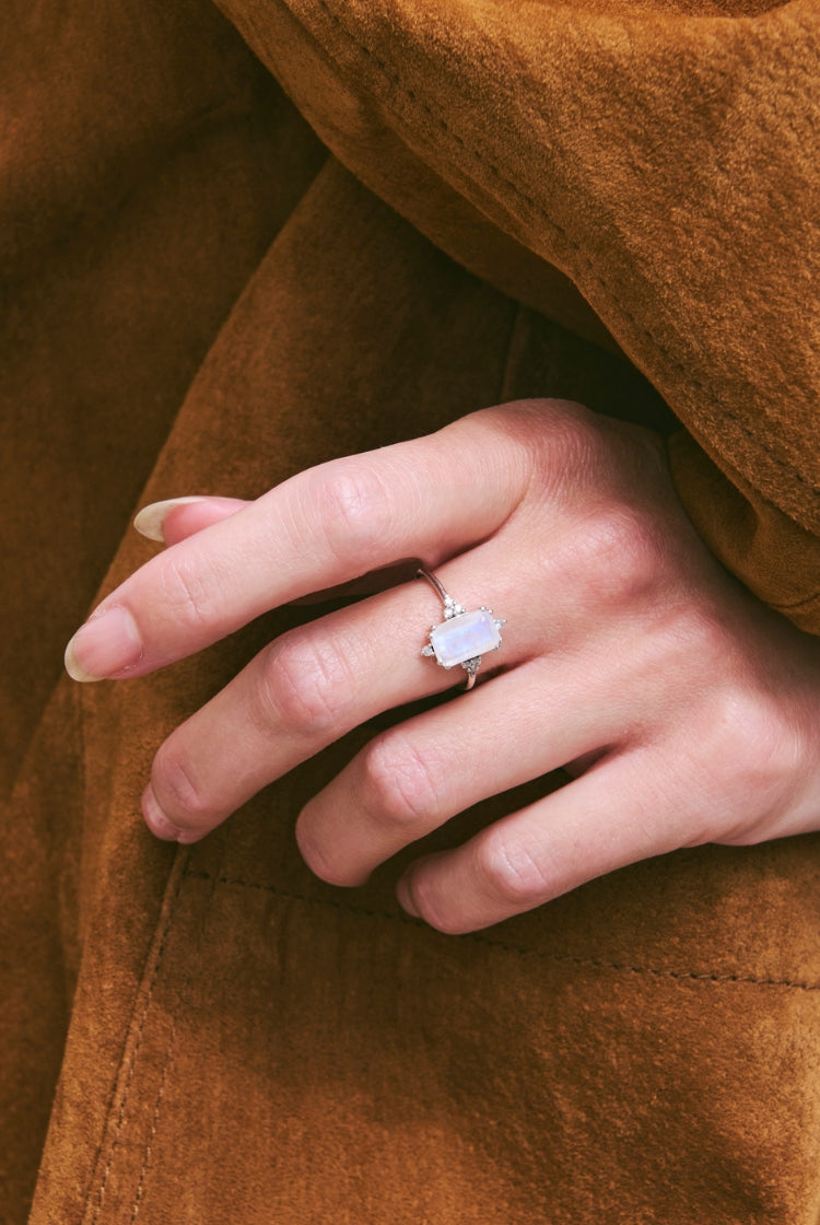 <p><small>MID-SEASON SALE</small></p>NOW 50% OFF