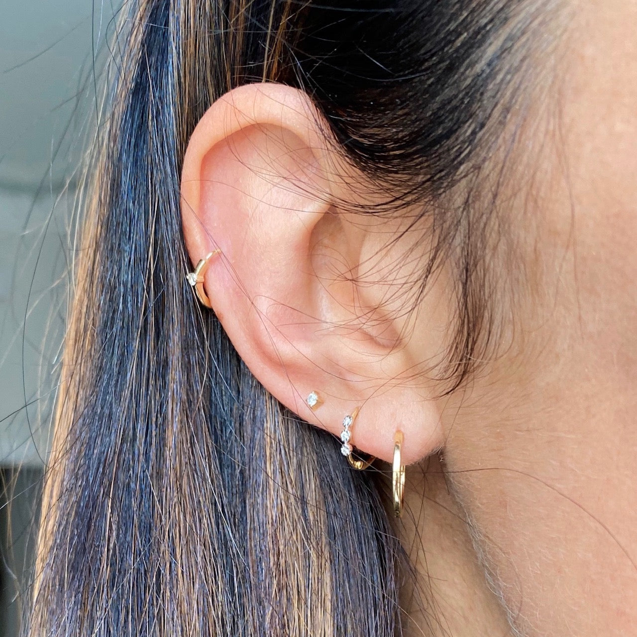 Medium Hoop Earring 9K Gold - Zohreh V. Jewellery