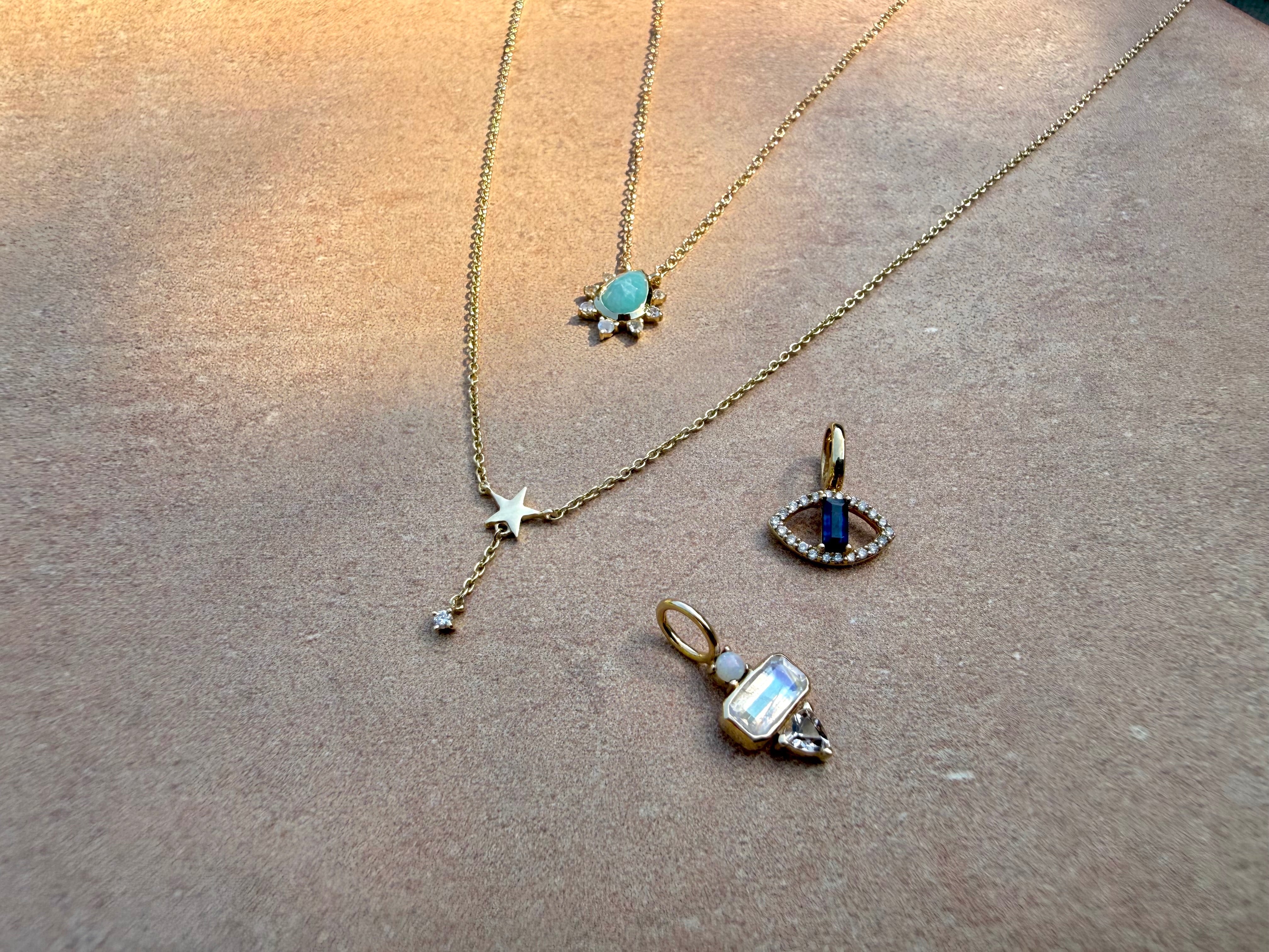 Sample Sale Necklaces, Pendants & Chains