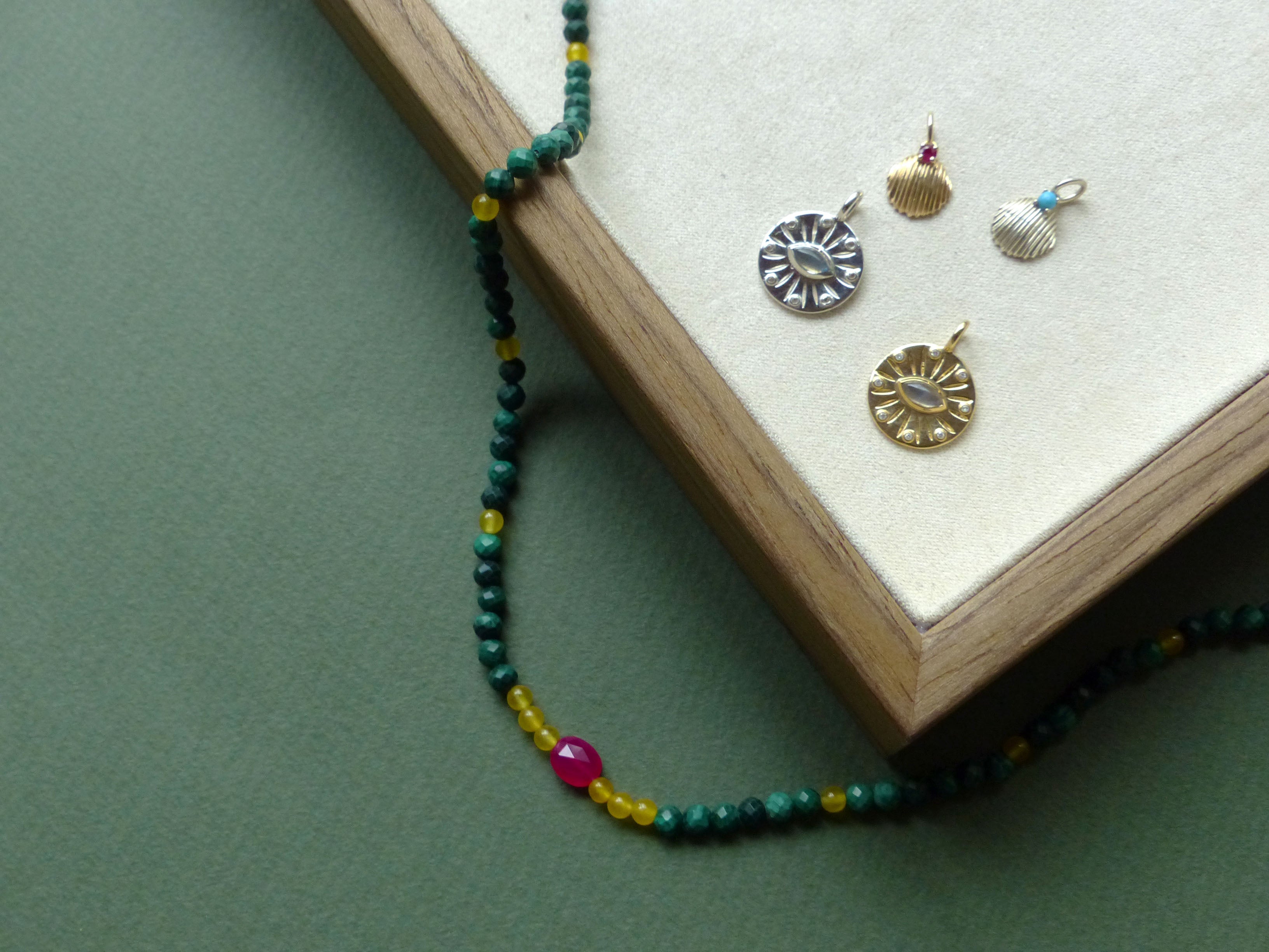 Sale Pendants & Necklaces