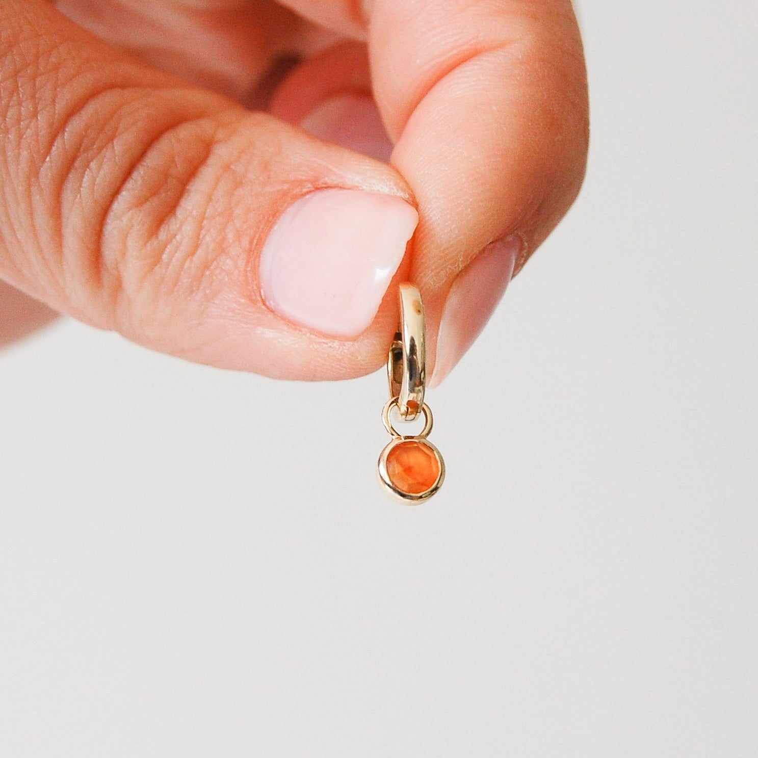 ORANGE CARNELIAN EARRING CHARM IN GOLD