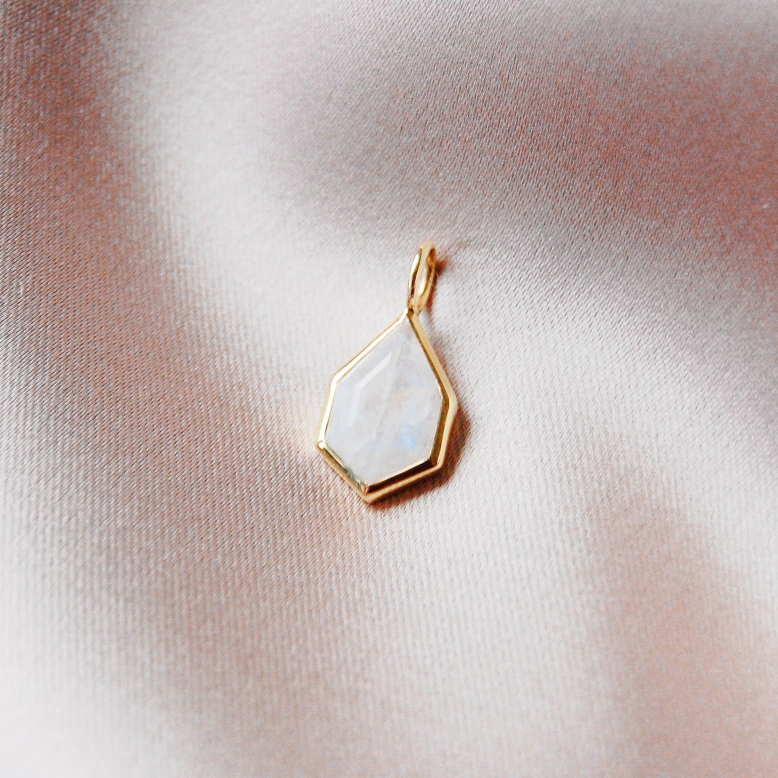 Moonstone Kite Pendant 9k Gold Sample