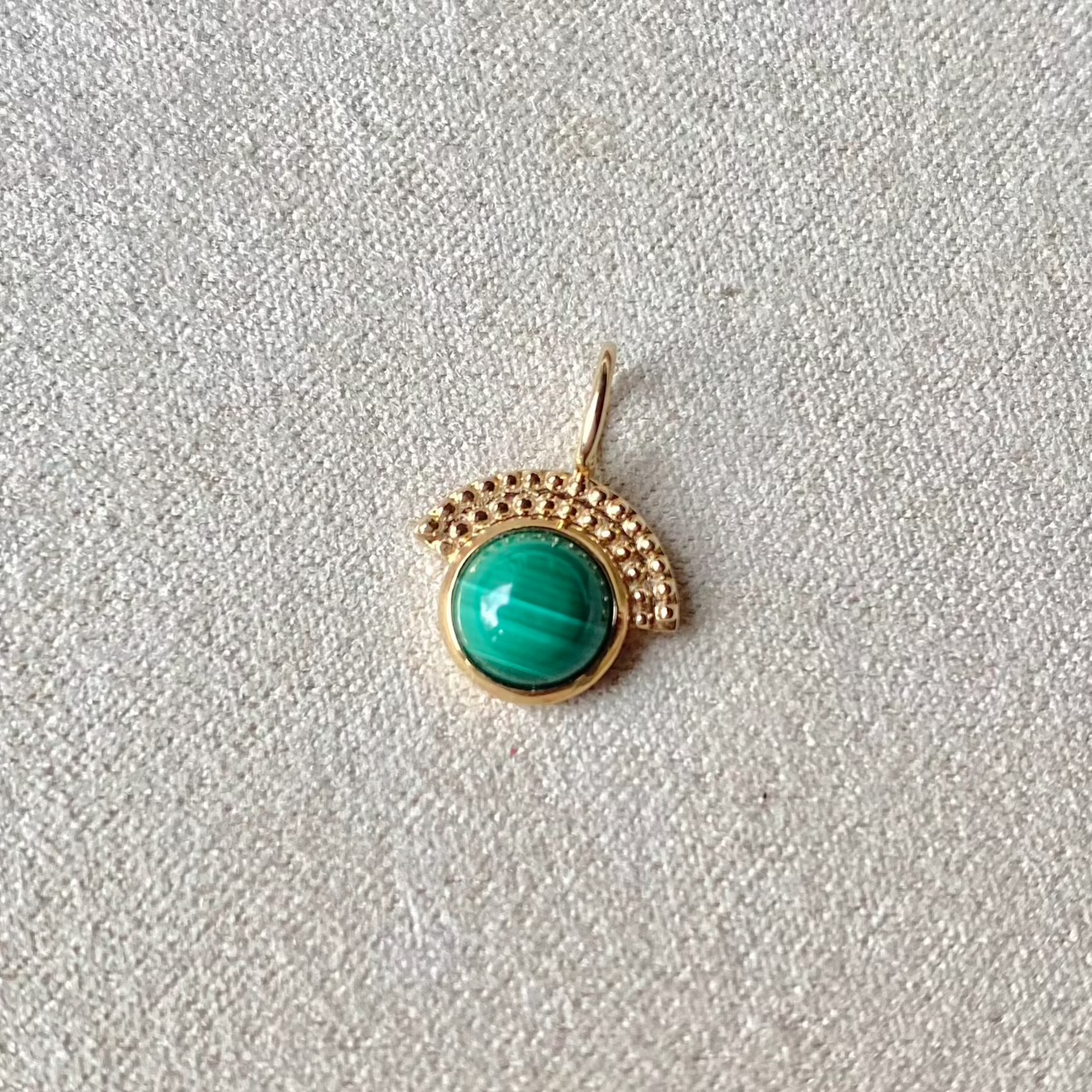 Malachite Fan Pendant 9K Gold Sample