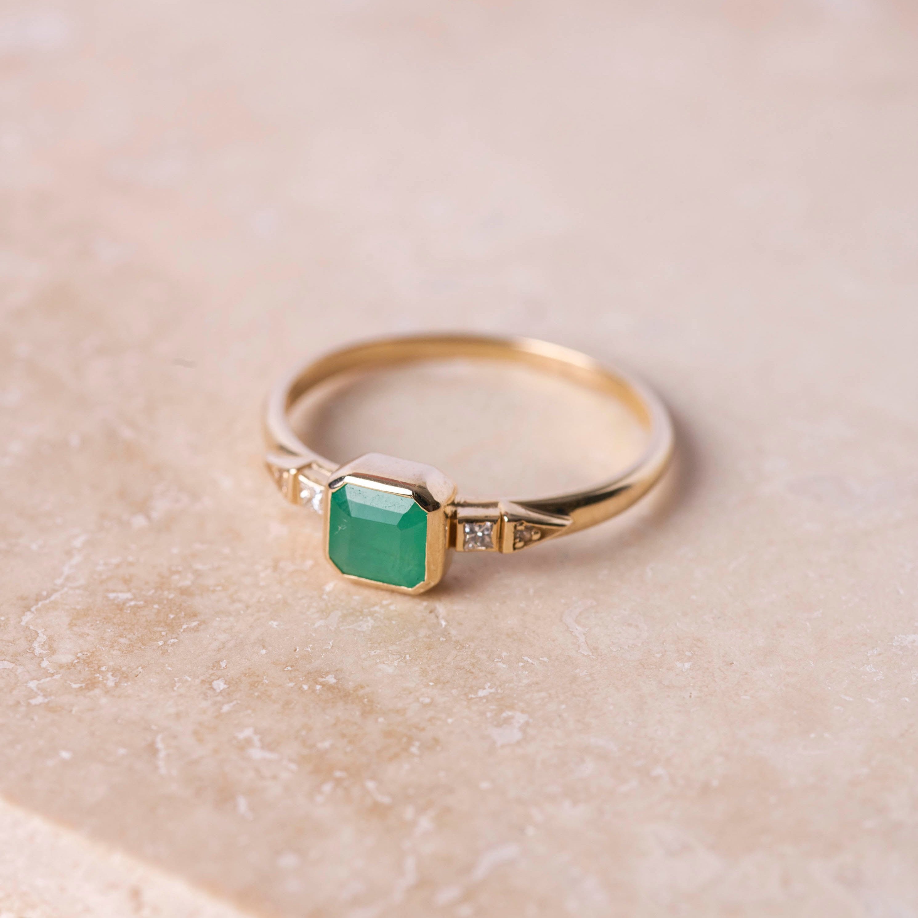 Emerald & Diamond Ring 9k Gold Size O Sample