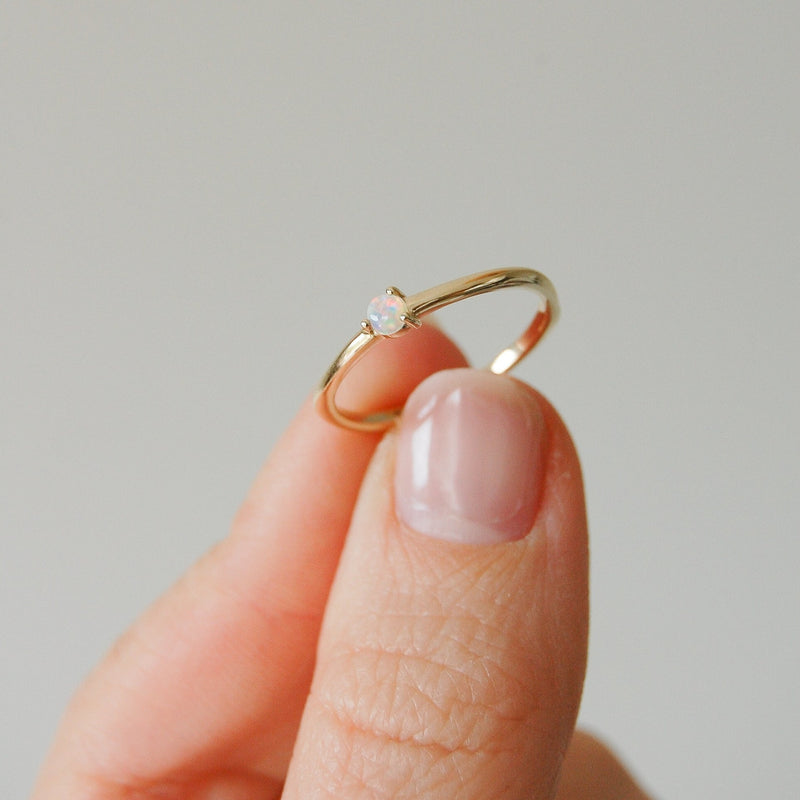 Australian Opal Solitaire Ring 9k Gold