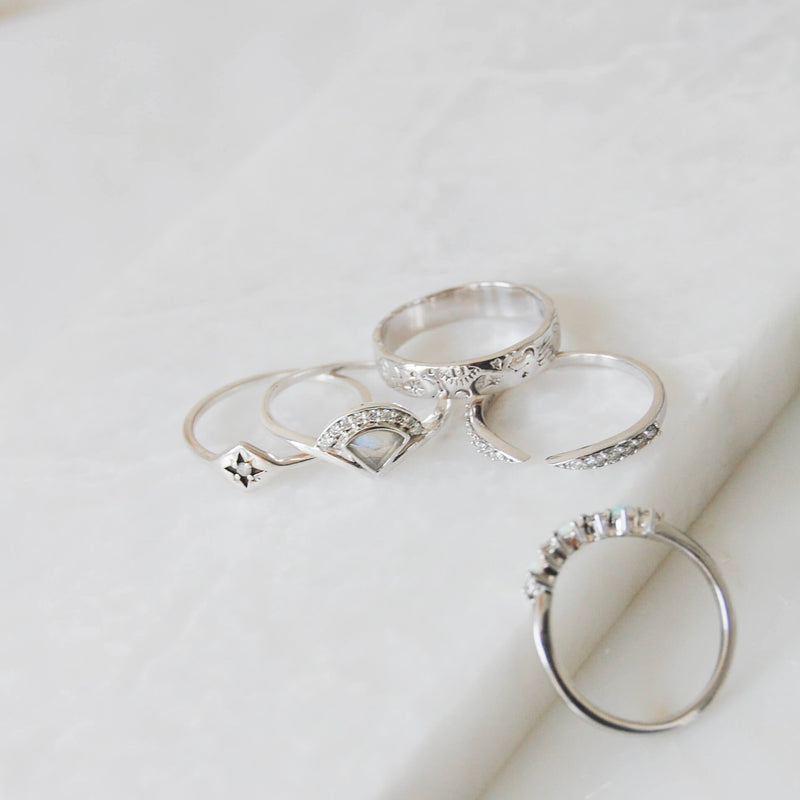 Labradorite & Diamond Fan Ring Sterling Silver